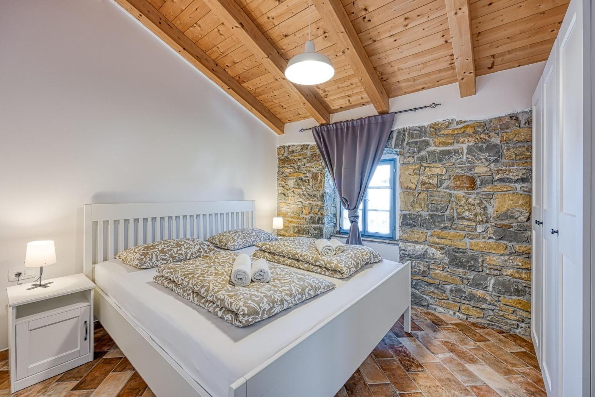PobegiIstrian Casa Pr Mariciアパートメント エクステリア 写真