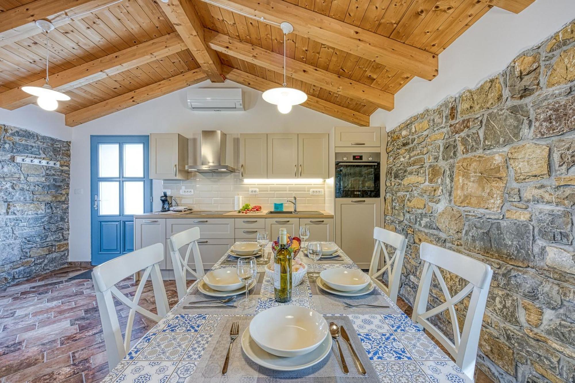 PobegiIstrian Casa Pr Mariciアパートメント エクステリア 写真