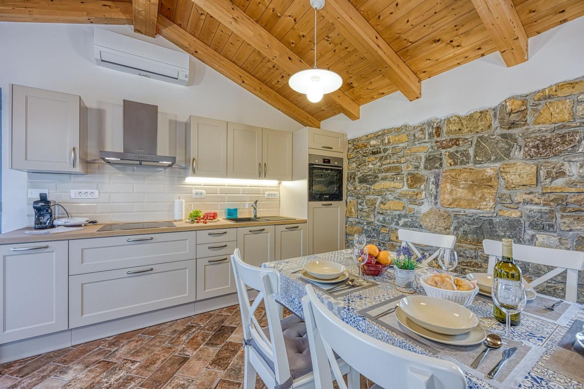 PobegiIstrian Casa Pr Mariciアパートメント エクステリア 写真