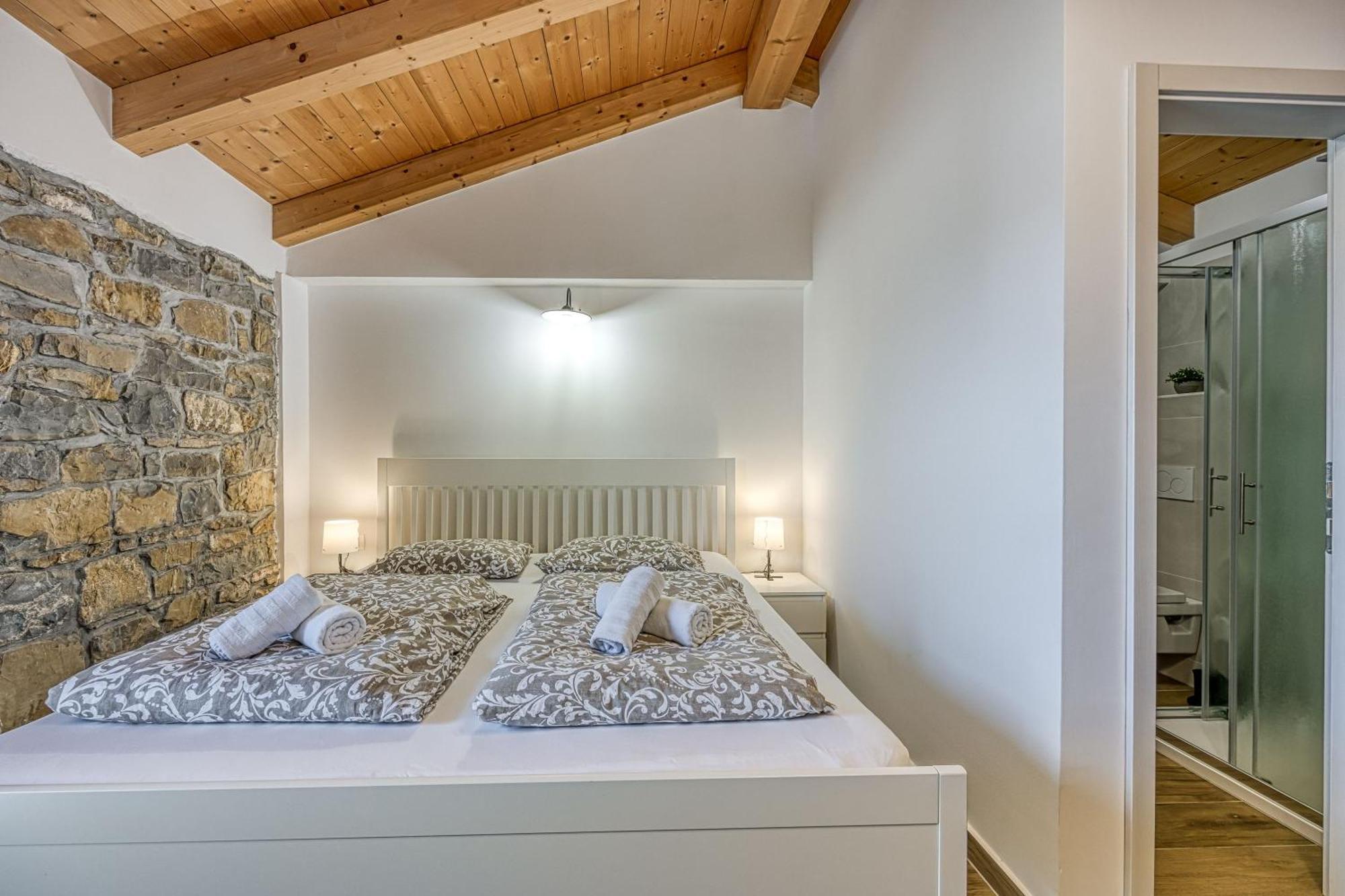 PobegiIstrian Casa Pr Mariciアパートメント エクステリア 写真