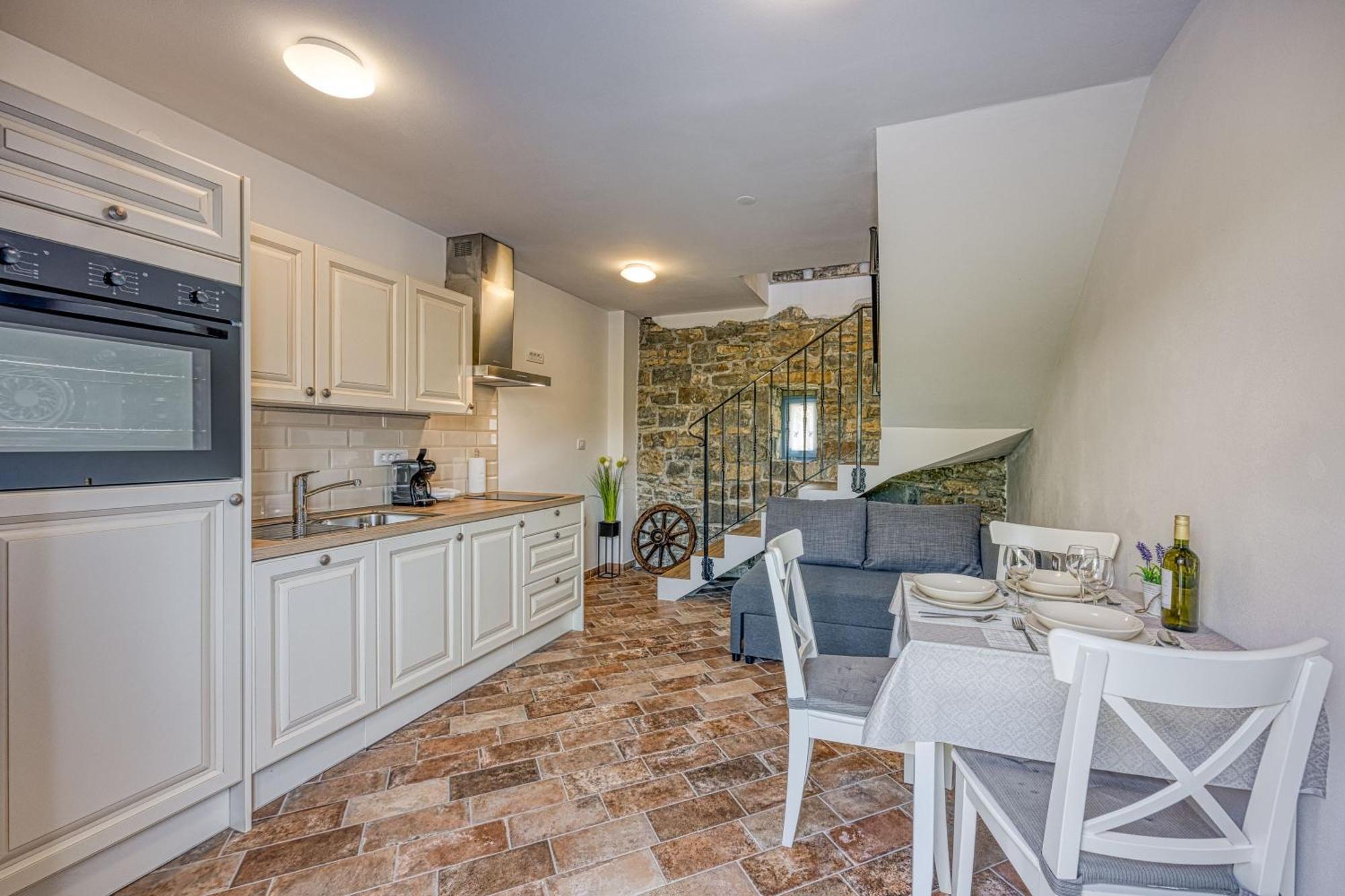 PobegiIstrian Casa Pr Mariciアパートメント エクステリア 写真